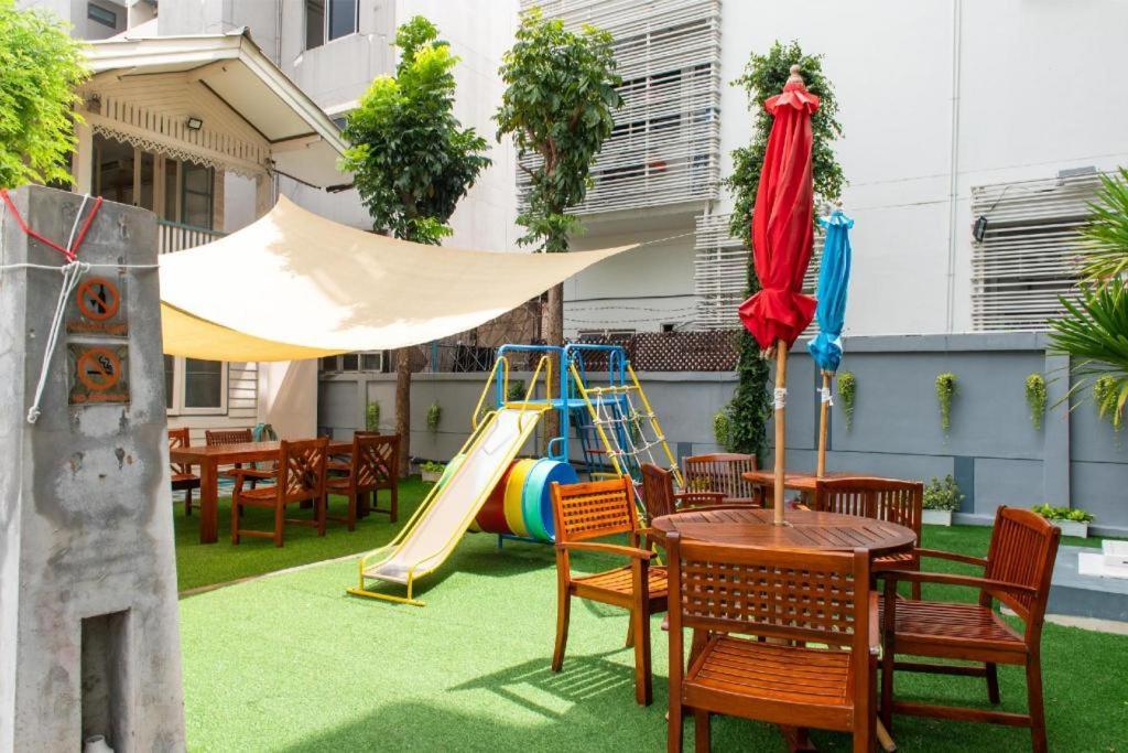 Resort Bangphlat Bangkok Exteriör bild