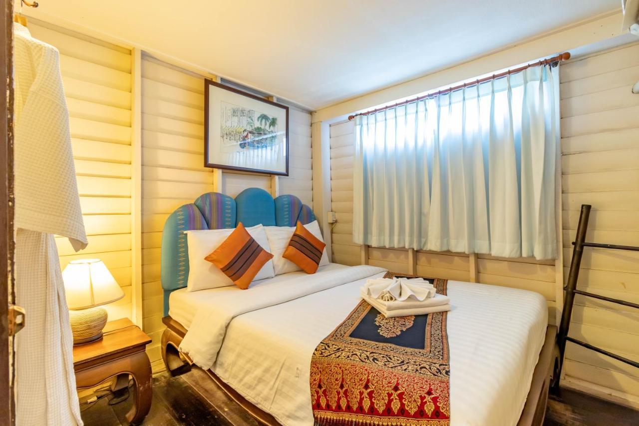 Resort Bangphlat Bangkok Exteriör bild